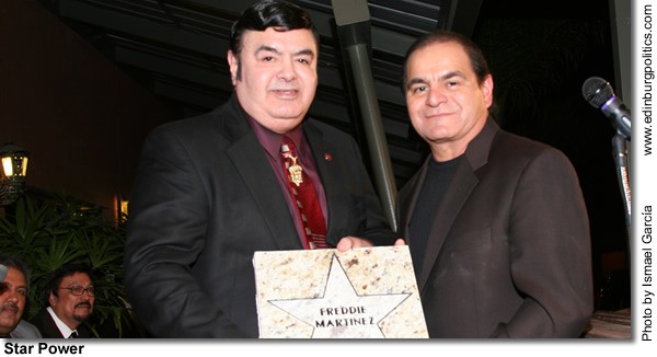 Criss dice que Yañez haría historia en Tejas retando el partido republicano en vez de su compañera demócrata - Titans of the Texas Legislature starrpower.jpg